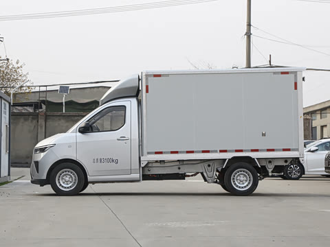 2025 Wuling Yangguang Image 3